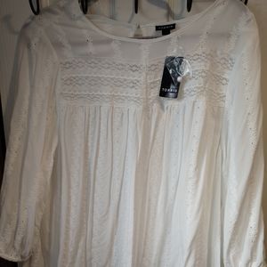 Torrid White Eyelet 3/4 sleeve, great for layering